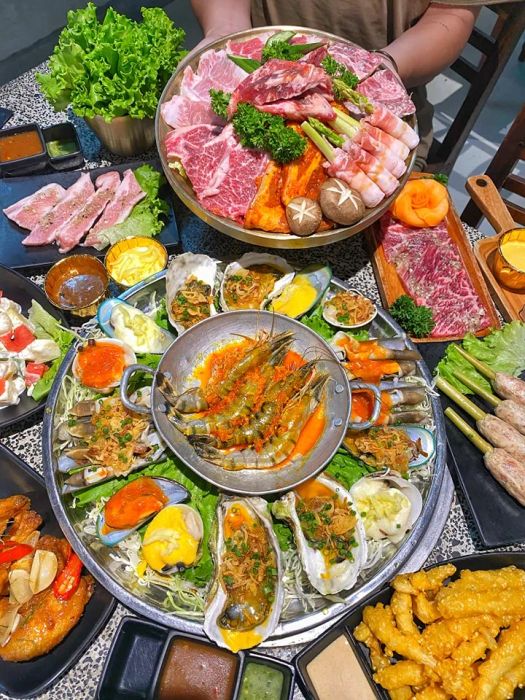 Món ăn tại nhà hàng - Ảnh 1