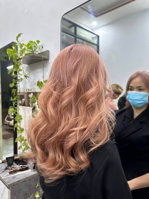 Những mẫu tóc nhuộm nghệ thuật đẹp nhất tại Hair Salon Hoàng Phước
