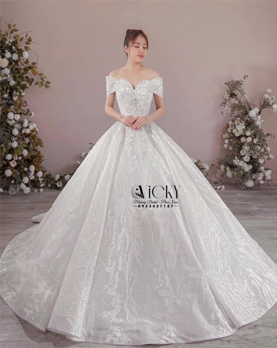 BST váy cưới đa phong cách tại VICKY LEE Bridal