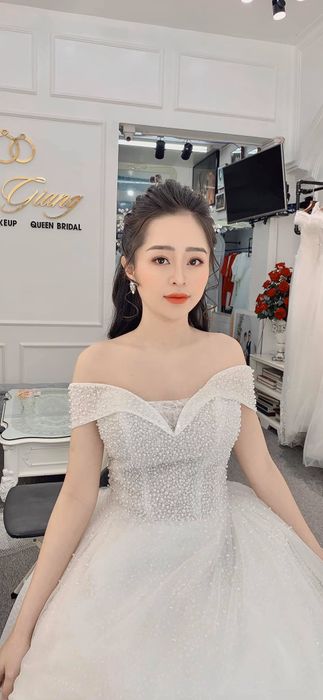 Khoảnh khắc tỏa sáng của cô dâu tại Hồ Thu Makeup