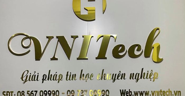 Hình ảnh showroom trưng bày laptop tại VNITech