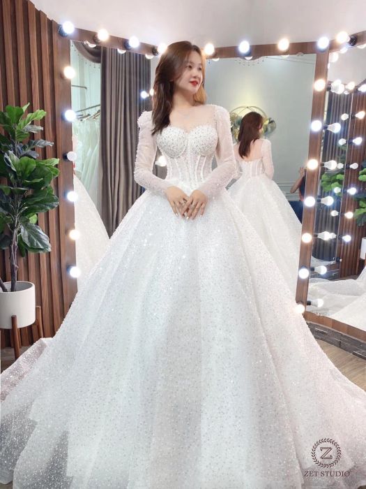 Zet Studio – Khoảnh khắc váy cưới rực rỡ – Góc nhìn 3