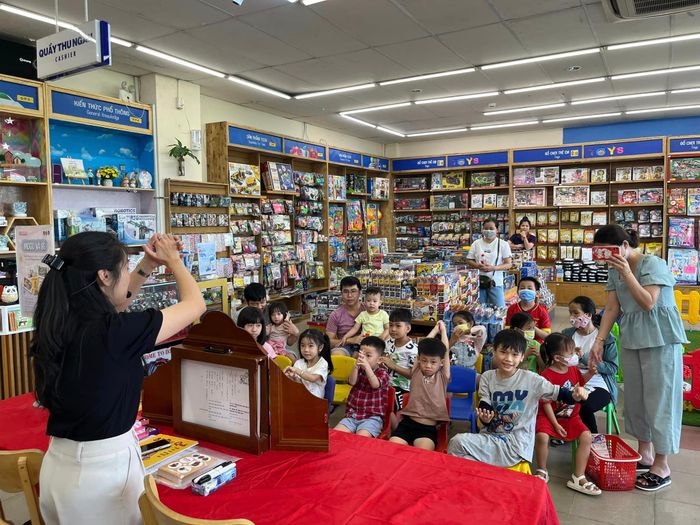 Không gian tri thức rộng lớn tại FAHASA Đống Đa