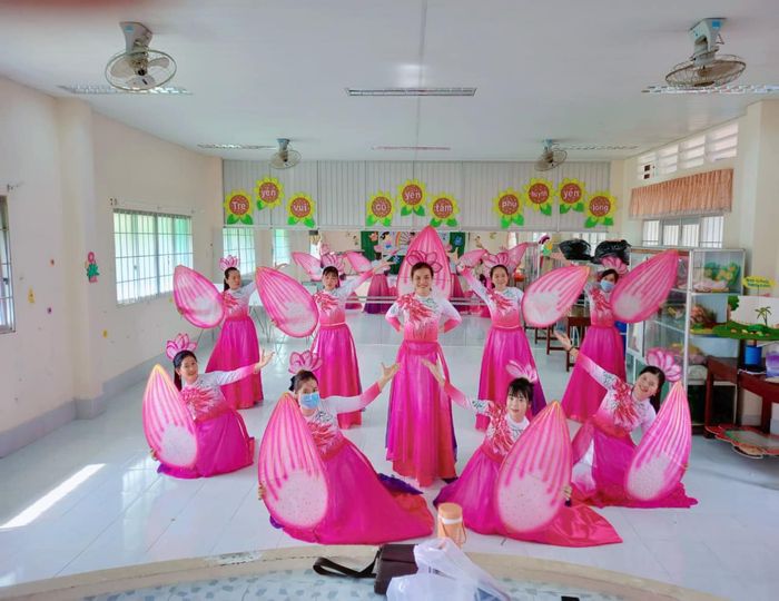 Bộ sưu tập đa dạng tại Hoàng Vũ - Ảnh 2