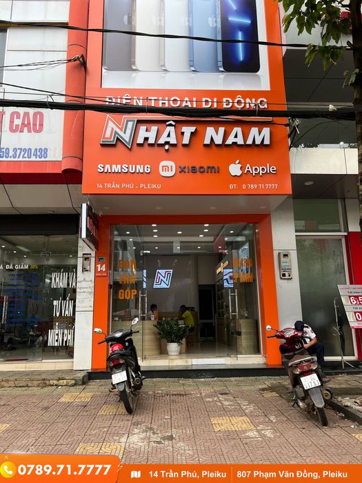 Không gian trưng bày sản phẩm tại Nhật Nam Mobile