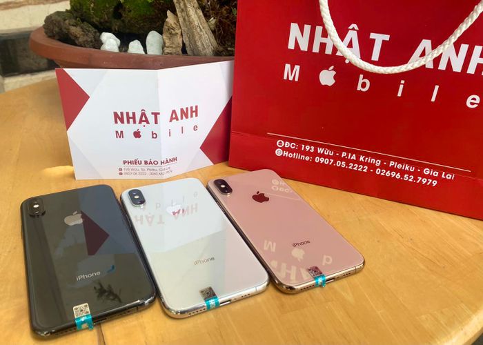 Không gian trưng bày sản phẩm tại Nhật Anh Mobile