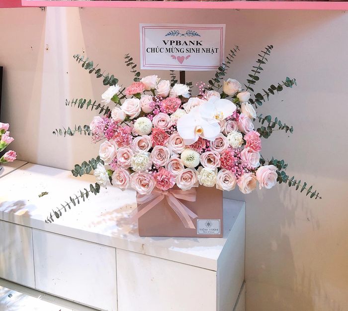 Không gian đầy mộng mơ tại Tiệm 1994 Floral