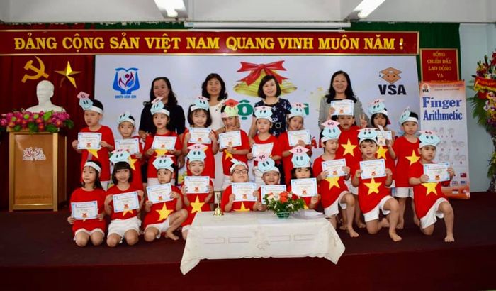 Ảnh 1 - Khuôn viên xanh mát tại Mầm Non Thực Hành Hoa Sen