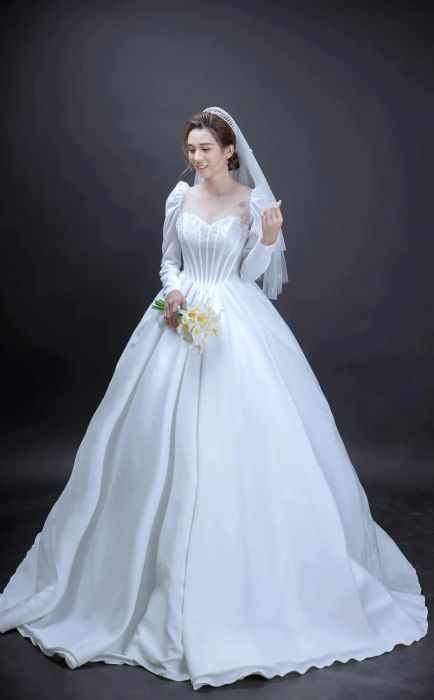 Hình ảnh váy cưới tại Lan Anh Bridal
