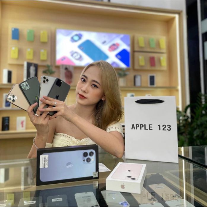 Không gian trưng bày hiện đại tại Shop Apple 123