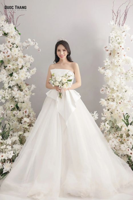 Khoảnh khắc tỏa sáng cùng váy cưới Quốc Thắng Wedding - Ảnh 1
