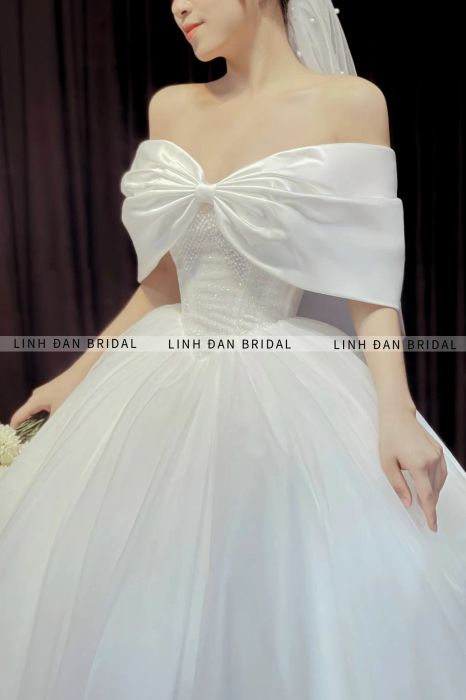 LINH ĐAN BRIDAL – Khoảnh khắc váy cưới rạng rỡ – Góc nhìn 2