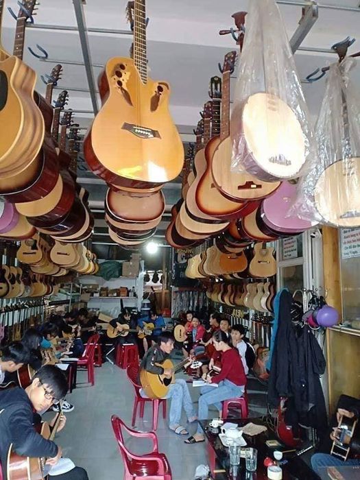 Guitar Hoàng Hà hình ảnh 2