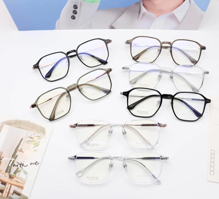 Không gian trưng bày ấn tượng tại Mắt Kính Á Âu