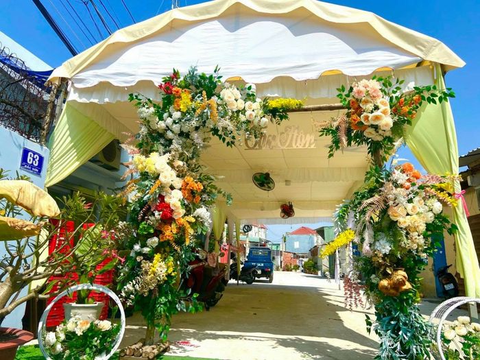 Tác phẩm trang trí tiệc cưới ấn tượng từ Mâm Quả Vàng