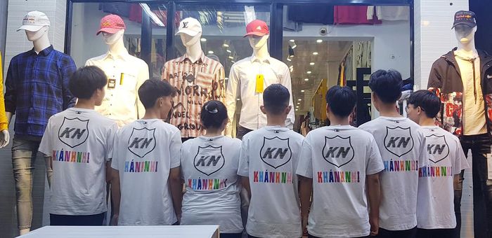 Những thiết kế trẻ trung nổi bật tại Khánh Nhi Fashion