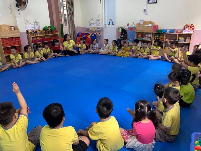 Ảnh 2 - Khuôn viên trường Mẫu giáo Chim Non đầy sắc màu