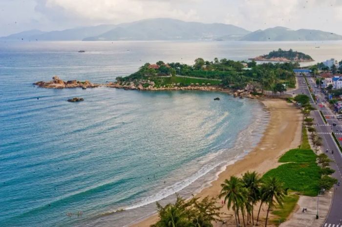 Nha Trang – Sắc trời bình yên trải dài trên sóng nước ảnh 2
