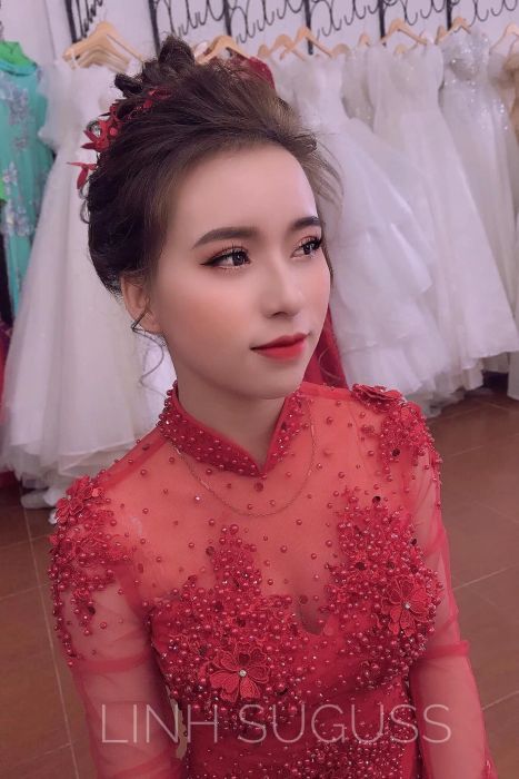 Hình ảnh cô dâu rạng ngời - Linh Suguss Make Up