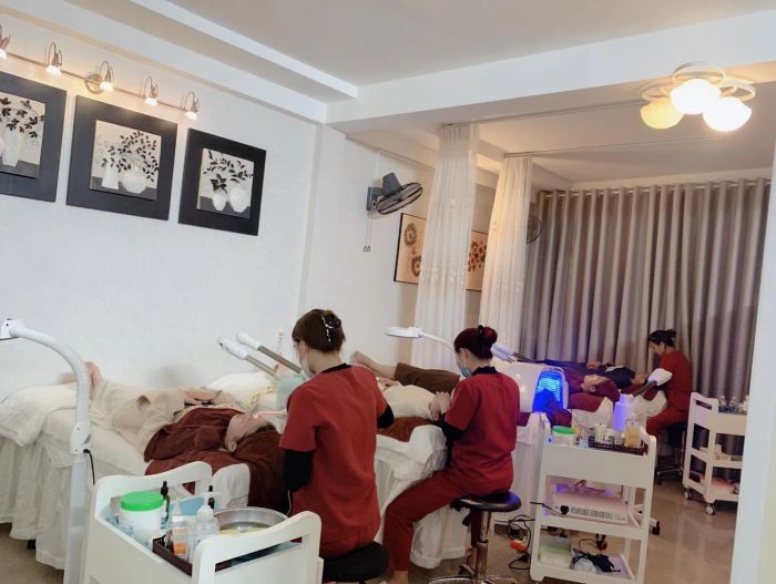 Không gian sang trọng tại YANA Clinic & Spa