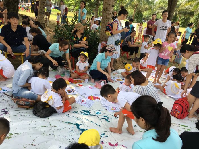 Hoạt động ngoại khóa đầy màu sắc tại Fujikids