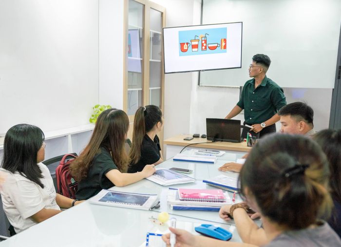 Hình ảnh minh họa lớp học tại IELTS Vietop