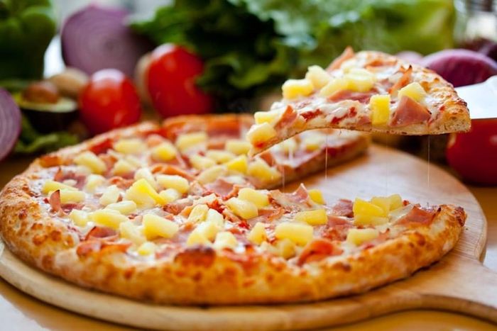 Hình ảnh pizza đặc trưng tại Pizza Karoo