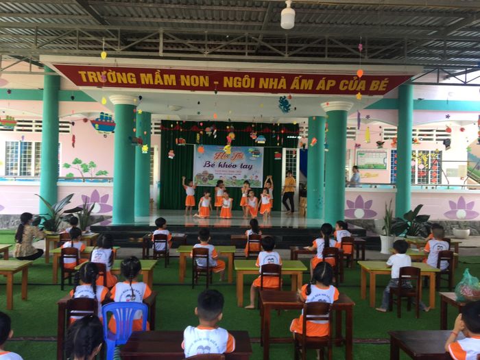 Khoảnh khắc vui chơi đáng nhớ của các bé tại Trường Mầm non Kiên Bình