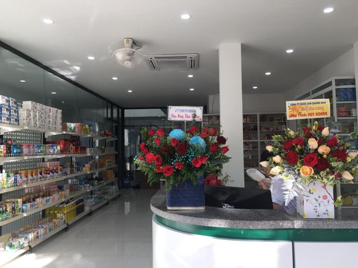 Không gian hiện đại và chuyên nghiệp tại Nhà thuốc Huy Hoàng
