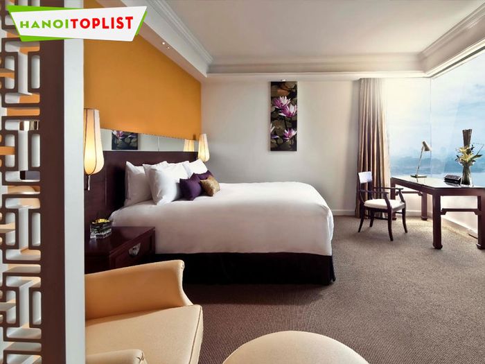 trai-nghiem-dich-vu-doc-dao-tai-sofitel-plaza-Mytour