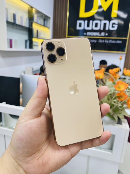 Hệ thống thiết bị hiện đại tại Lâm Mobile