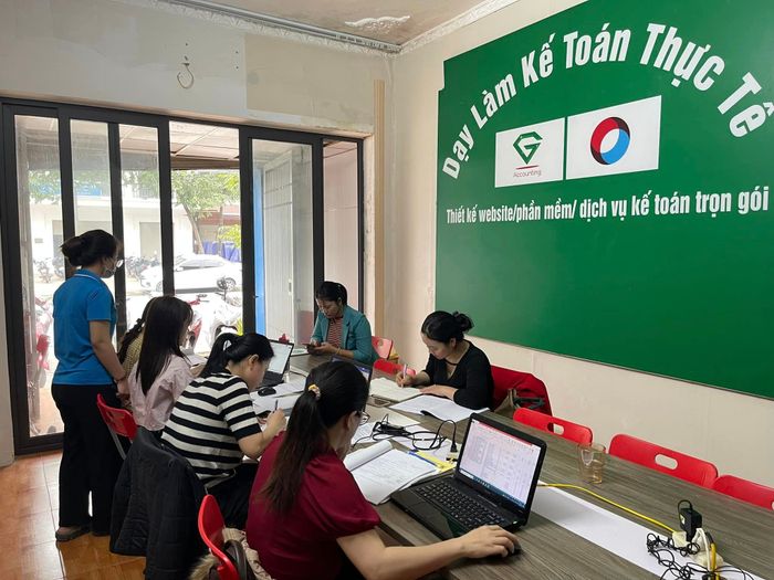 Không gian học tập hiện đại tại Kế Toán Hương Giang