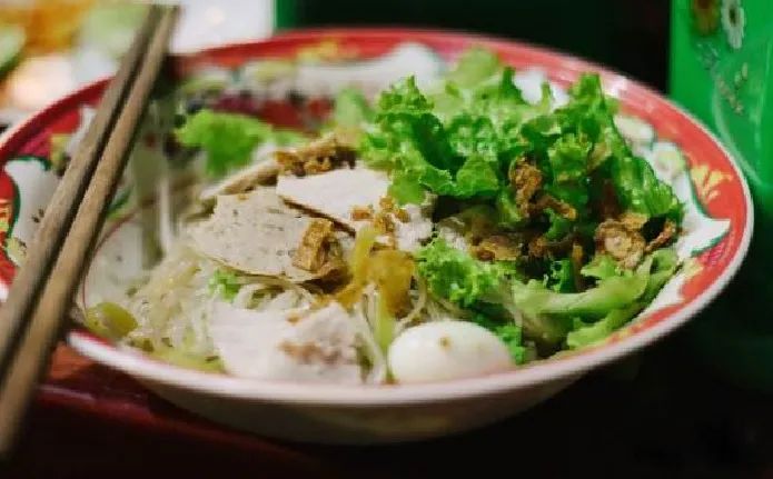 Hủ Tiếu May - Không gian ẩm thực bình dị