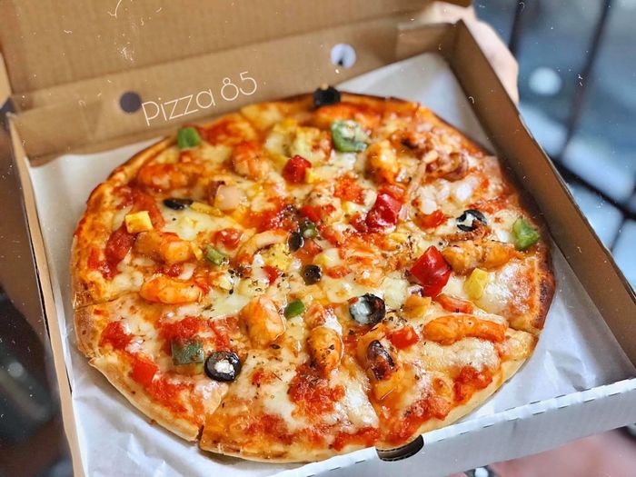 Không gian ấm cúng tại Pizza 85