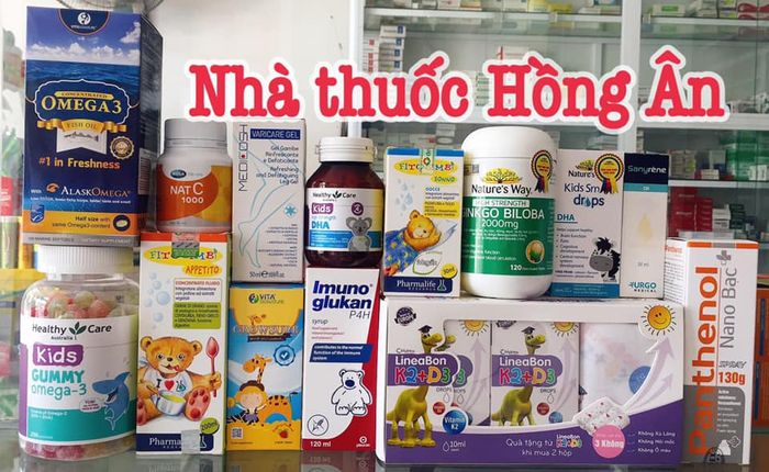 Hình ảnh không gian hiện đại tại Nhà thuốc Hồng Ân