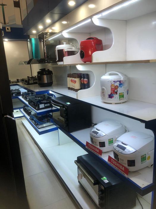 Góc trưng bày sản phẩm đa dạng tại Điện Máy Minh Chi