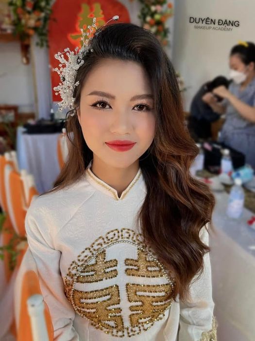 Tác phẩm trang điểm cô dâu ấn tượng tại Duyên Đặng Makeup Academy