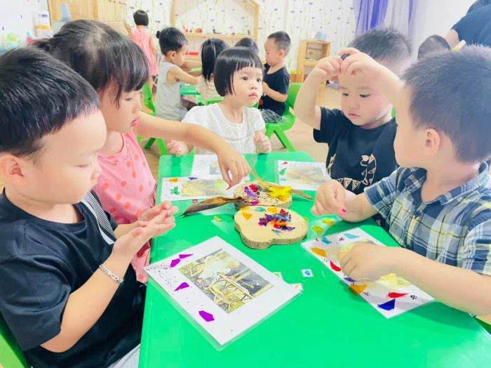 Hoạt động vui chơi sáng tạo của các bé tại Akina