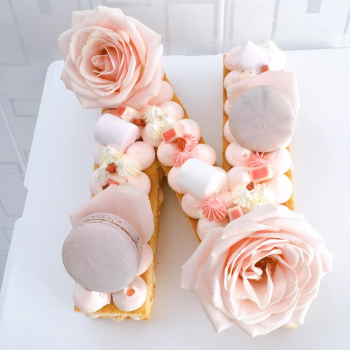 Hình ảnh những tác phẩm bánh kem tinh tế từ Joy Bakery