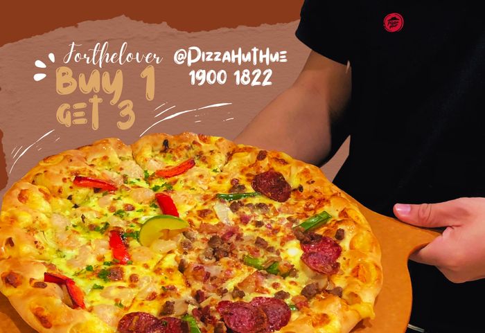 Không gian sang trọng tại Pizza Hut Huế