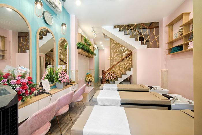 Không gian xanh mát và sang trọng tại Lá Hair Spa