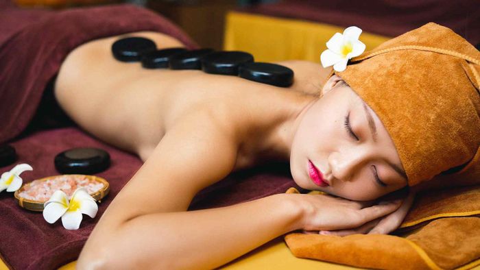 Hình ảnh quy trình làm đẹp chuyên nghiệp tại Sala Beauty