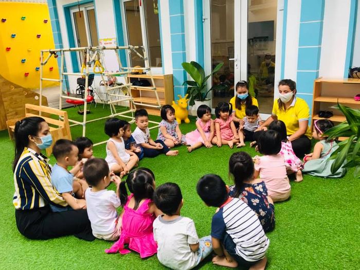 Hình ảnh sinh hoạt đầy màu sắc tại Me since 1988