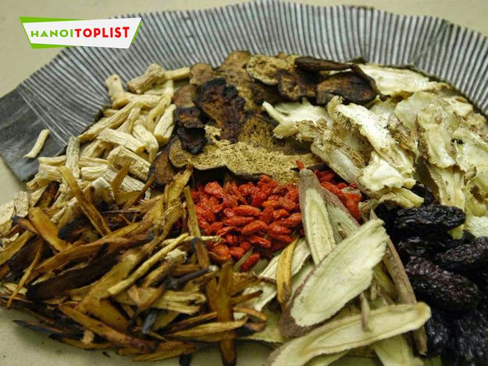 duoc-lieu-ngam-ruou-Tripi