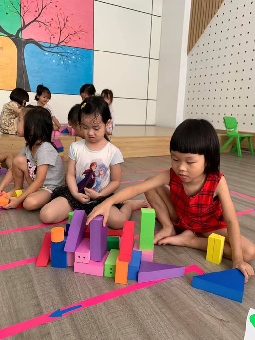 Mầm Non Song Ngữ Antschool - Hình Ảnh 2