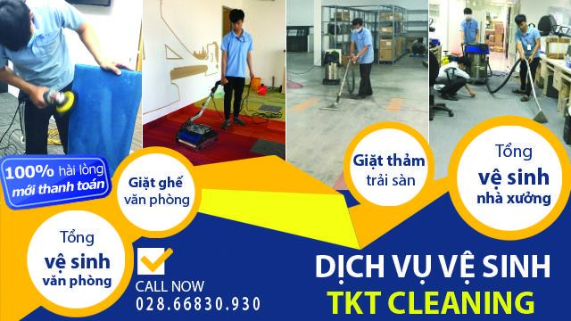 Hình ảnh đội ngũ TKT đang vệ sinh công trình
