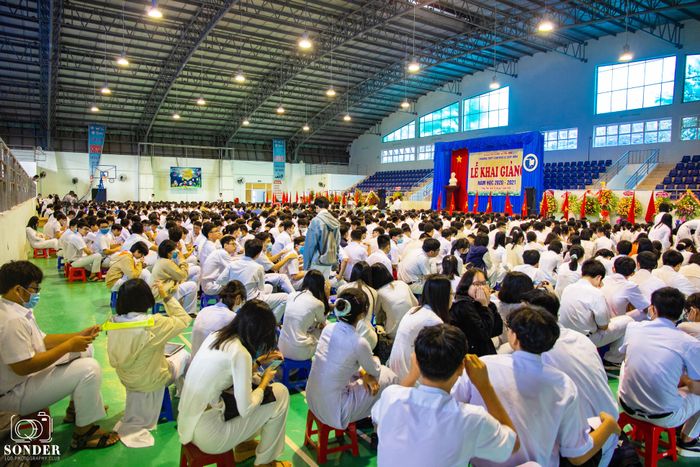 Khoảnh khắc đẹp tại THPT Chuyên Lê Quý Đôn (Ảnh 2)