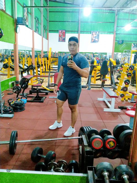 Hệ thống máy móc hiện đại tại Gym Trà Vinh - HLV Hậu Sumo