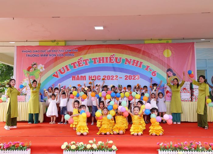 Hình ảnh đầu tiên về Trường Mầm Non Hoa Hồng - Ngôi trường xanh mát với khuôn viên rộng rãi và cơ sở vật chất hiện đại