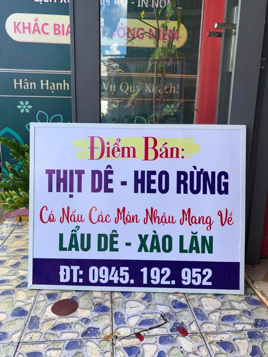 Hình ảnh biển quảng cáo đặc sắc từ Gia Khang
